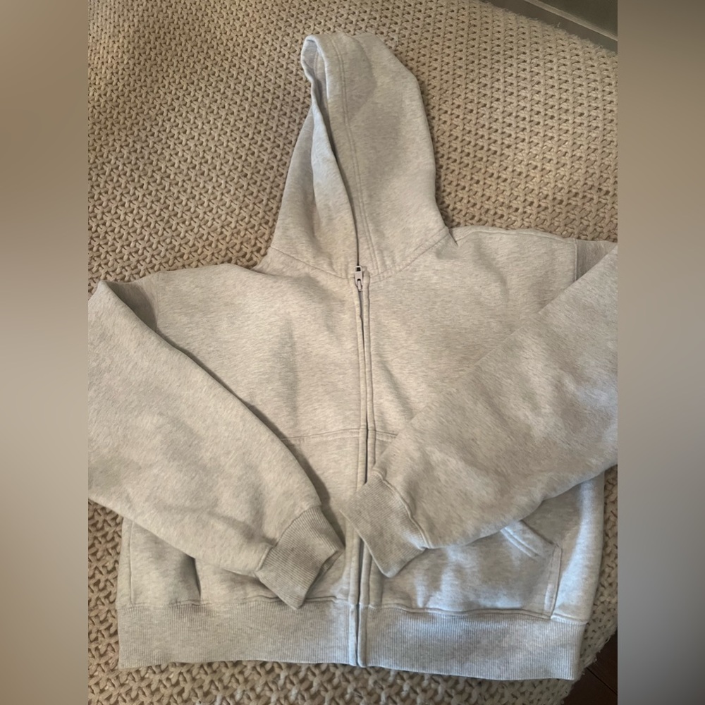 Aritzia Gray Zip-Up Hoodie